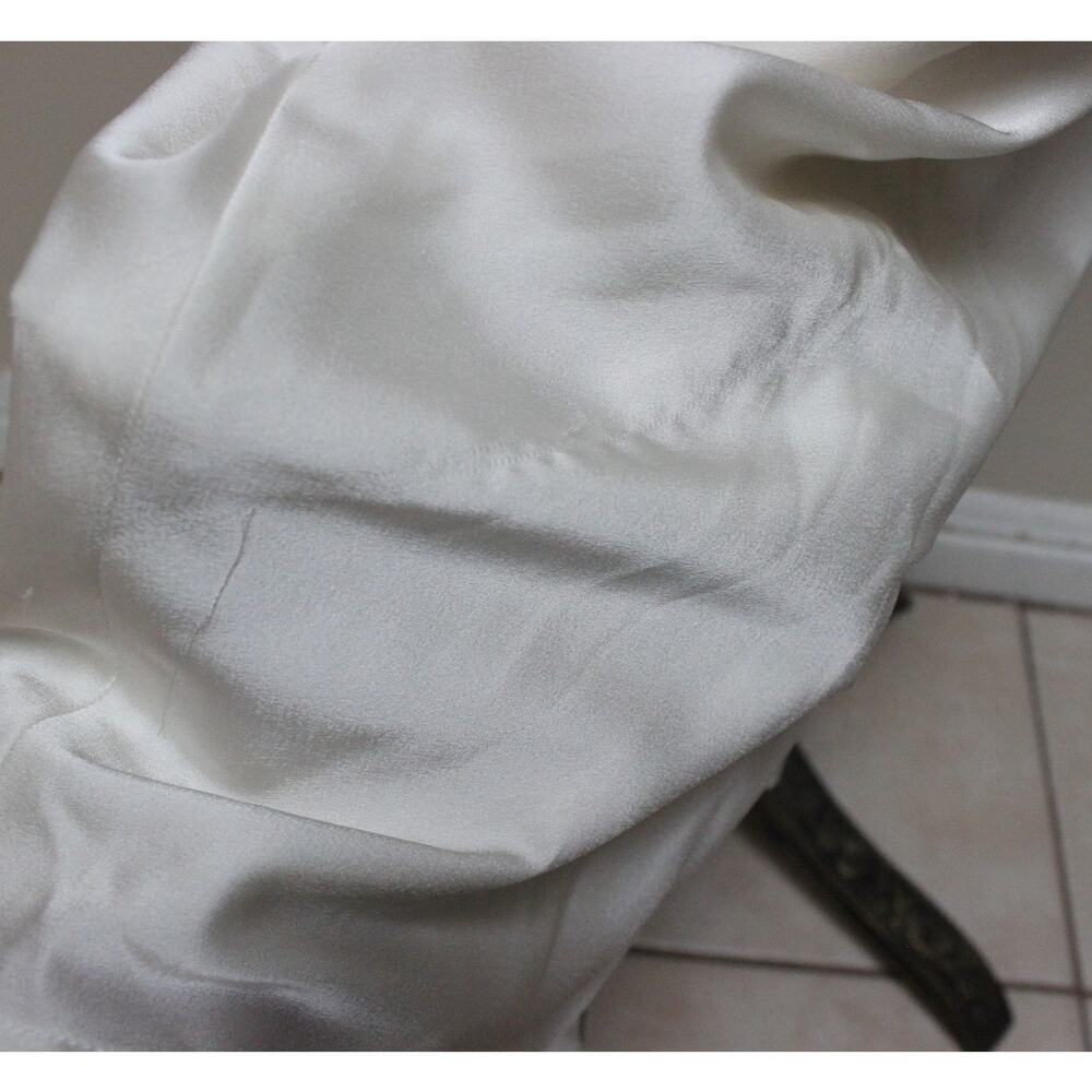 House of CB Ivory Charmaine Corset Midi Dress Size Medium - Picture 7 of 8